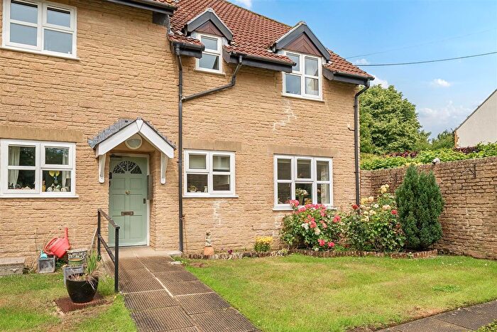 2 Bedroom Flat For Sale In Hogshill Street, Beaminster, DT8