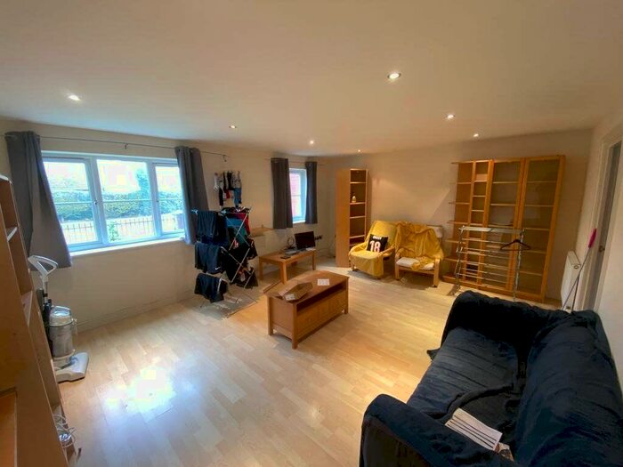 2 Bedroom Apartment To Rent In Grace Dieu Court, Loughborough - Inc Bills Option, LE11