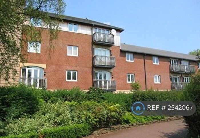2 Bedroom Penthouse To Rent In Lincoln Street, Swindon, SN1