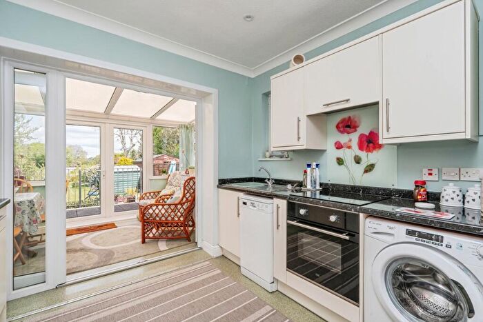 2 Bedroom Bungalow For Sale In Frances Road, Purbrook, Waterlooville, Hampshire, PO7