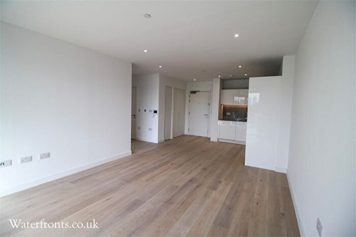 1 Bedroom Apartment To Rent In Shipwright Street, London, E16