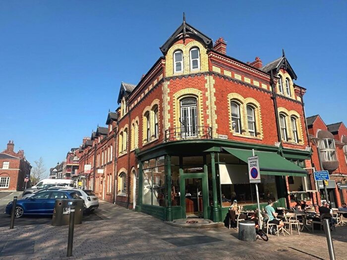 2 Bedroom Flat To Rent In Market Street, Altrincham, Greater Manchester, WA14