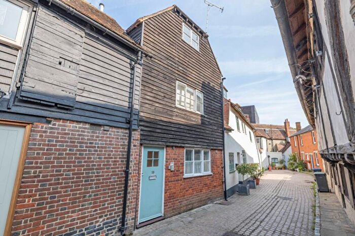 1 Bedroom Flat For Sale In All Saints Lane, Canterbury, Kent, CT1