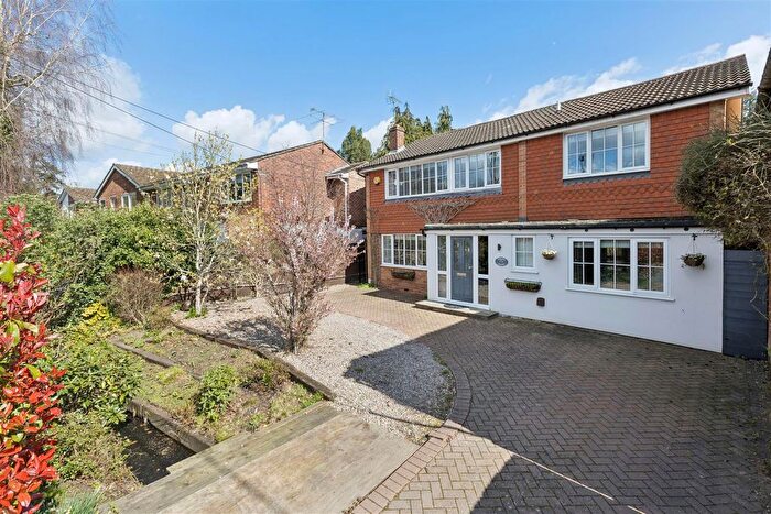 4 Bedroom Detached House To Rent In New Road, Ascot, SL5