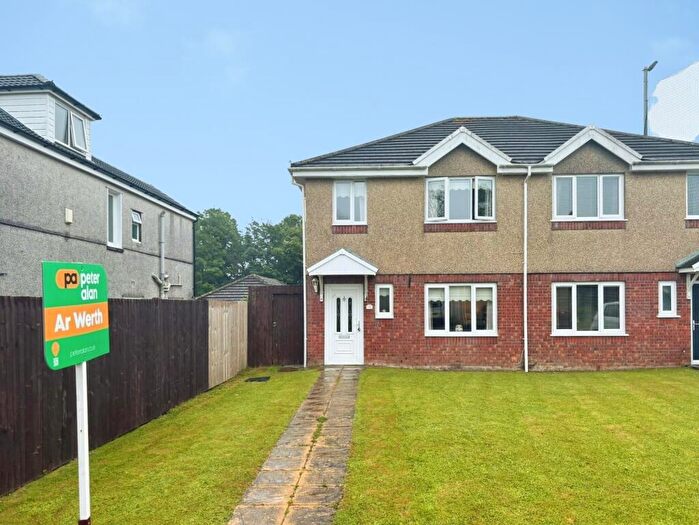 3 Bedroom Semi-Detached House For Sale In Danybryn Road, Gorseinon, Swansea, SA4