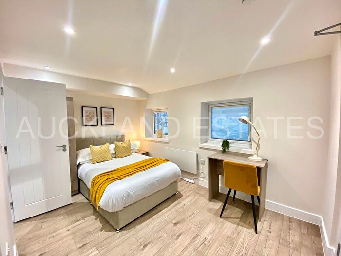 Studio To Rent In Oakmere Avenue, Potters Bar, EN6