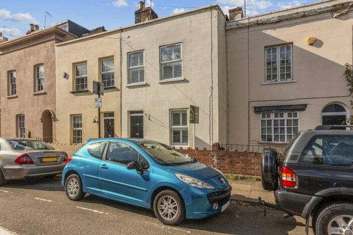 2 Bedroom End Of Terrace House To Rent In Montpellier Villas Cheltenham, GL50