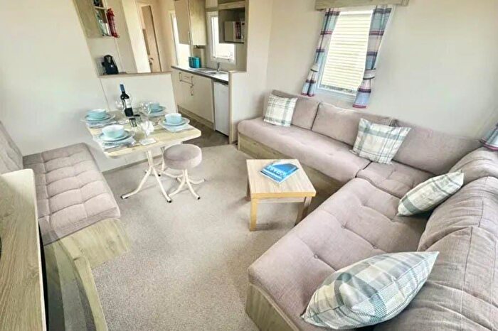 2 Bedroom Park Home For Sale In Yorkshire Dales Country And Leisure Park, DL8