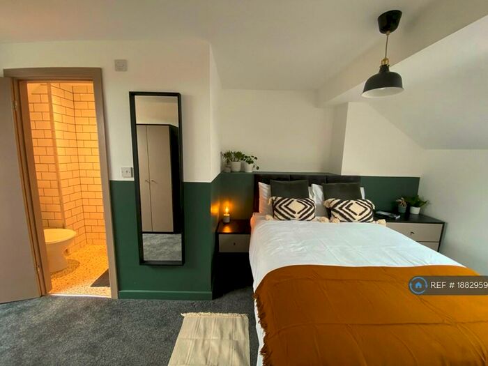 6 Bedroom Terraced House To Rent In Jubilee Drive, Liverpool, L7