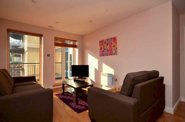 1 Bedroom Flat To Rent In Central House, Stratford, London, E15