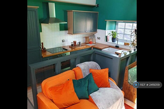 1 Bedroom Flat To Rent In Station Road, Plympton, Plymouth, PL7