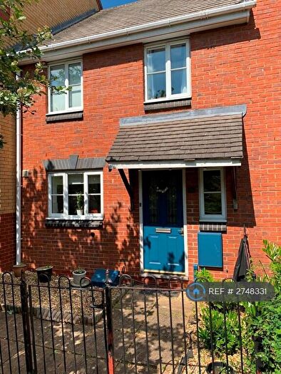 3 Bedroom Semi Detached House To Rent In Pound Way, Southam, CV47