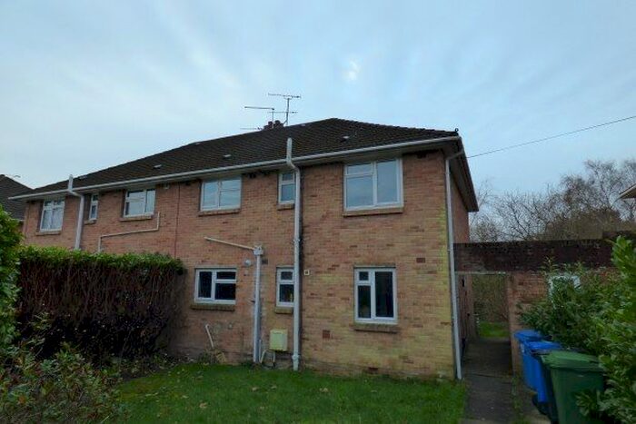 2 Bedroom Flat To Rent In Fraser Road, Poole, BH12