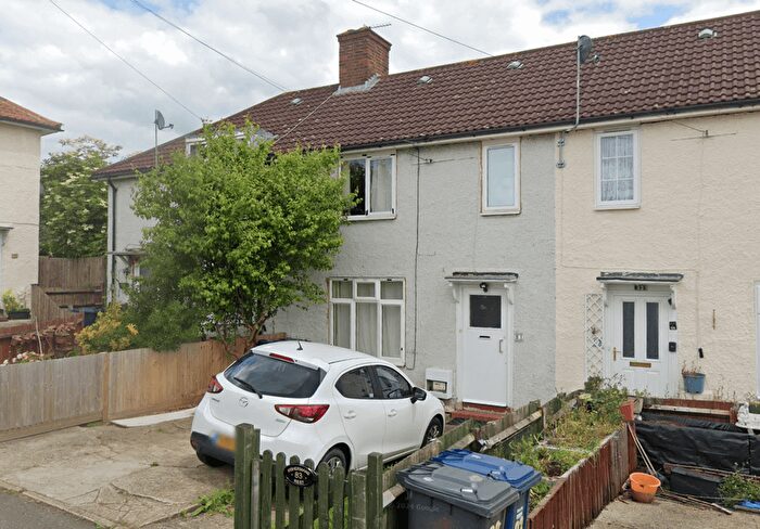 3 Bedroom Terraced House To Rent In Homefield Road, HA8