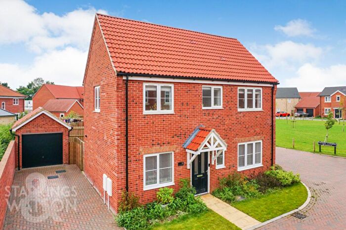 3 Bedroom Detached House For Sale In Ferrers Gardens, Wymondham, Norwich, NR18