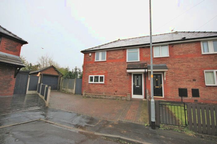 3 Bedroom Semi-Detached House To Rent In Hartley Grove, Orrell, Wigan, WN5