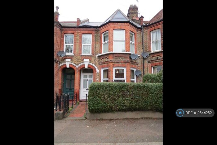 1 Bedroom Flat To Rent In Cornwallis Road, London, E17
