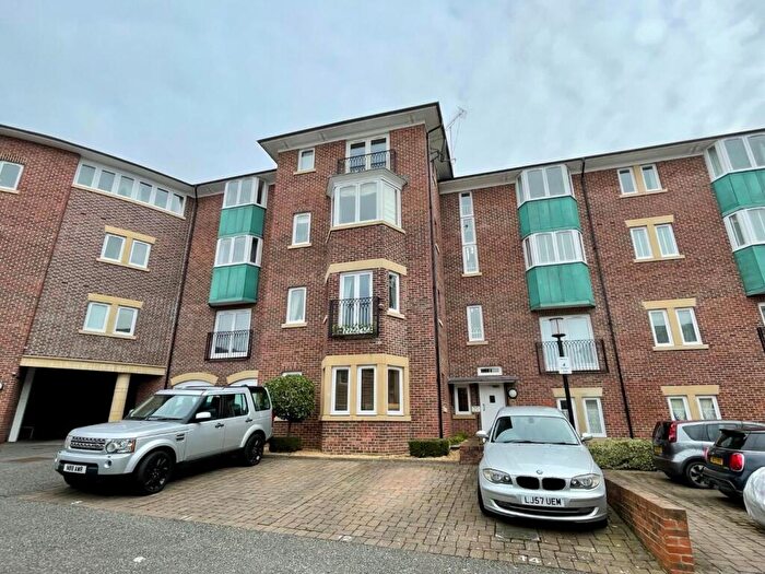 1 Bedroom Apartment For Sale In Sens Close, St Martin's, Chester, CH1