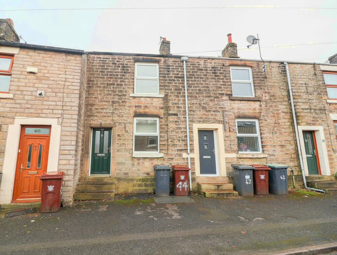 2 Bedroom Terraced House To Rent In Bankbottom, Hadfield, Glossop, SK13