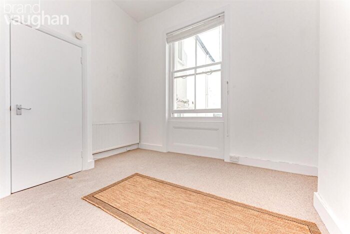 1 Bedroom Flat To Rent In Buckingham Road, Brighton, BN1