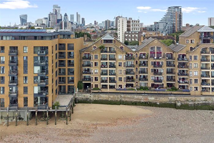 2 Bedroom Apartment For Sale In Wapping High Street, London, E1W
