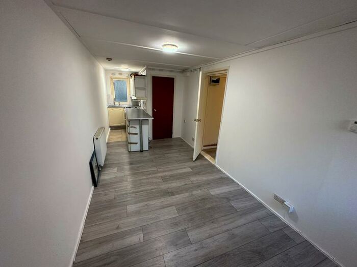 1 Bedroom Flat To Rent In Preston Road, Brighton, BN1