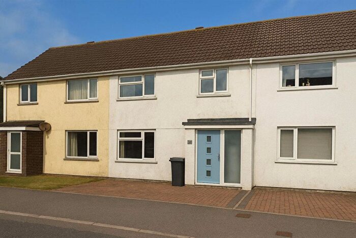 3 Bedroom Terraced House For Sale In Sweet Briar Crescent, Newquay, TR7