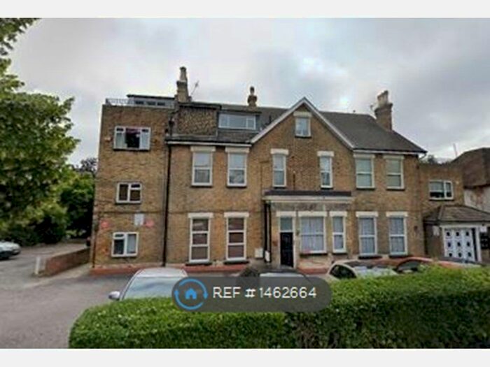 1 Bedroom Flat To Rent In Somertrees Avenue, London, SE12