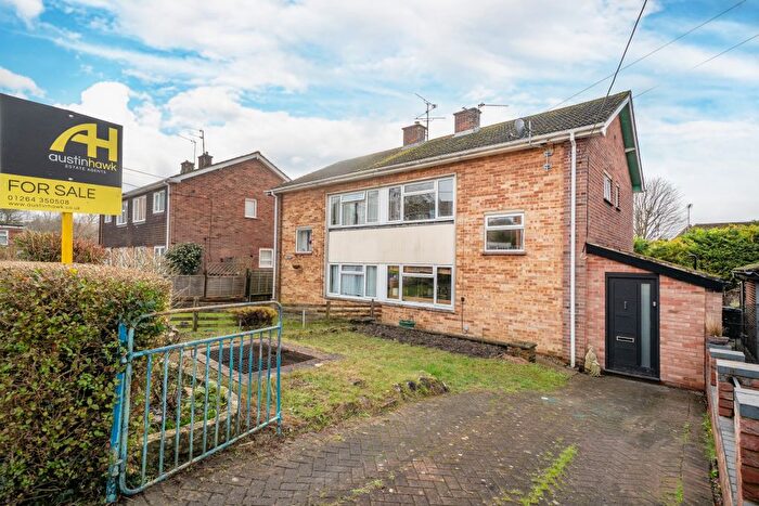 3 Bedroom Semi Detached House For Sale In Wolversdene Close, Andover, SP10