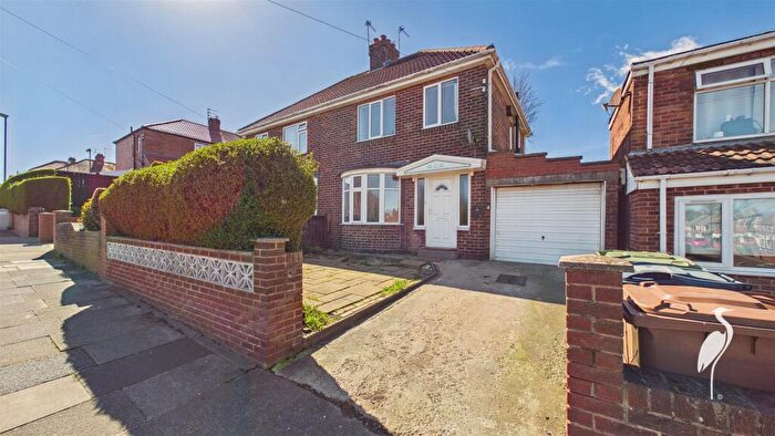 3 Bedroom Semi Detached House For Sale In Deepdene Road, Seaburn, Sunderland, SR6