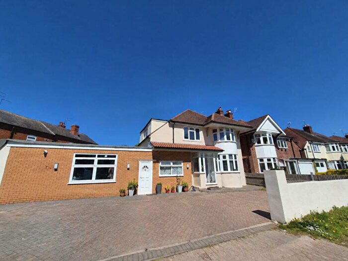 6 Bedroom Detached House For Sale In Wheelers Lane, Kings Heath, B13