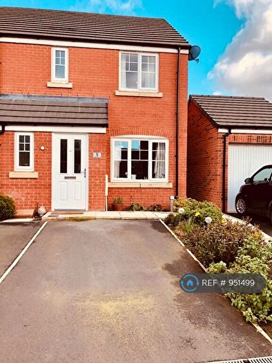 3 Bedroom Semi-Detached House To Rent In Mallow Avenue, Crewe, CW2