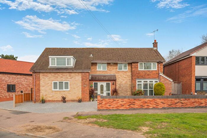 5 Bedroom Detached House For Sale In Hornbeams, Bricket Wood, St. Albans, Hertfordshire, AL2