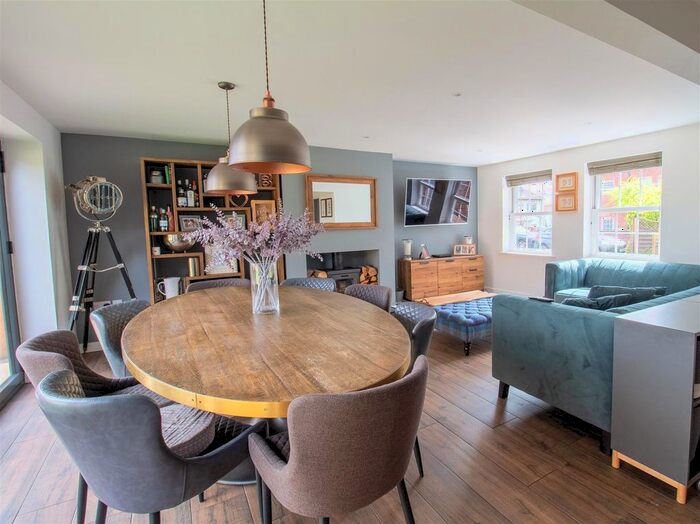 5 Bedroom Detached House For Sale In Wheatley Croft, Appleton Roebuck, York, YO23