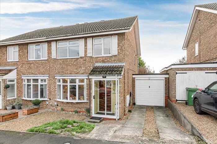 3 Bedroom Semi Detached House For Sale In Elmlea Drive, Olney, MK46