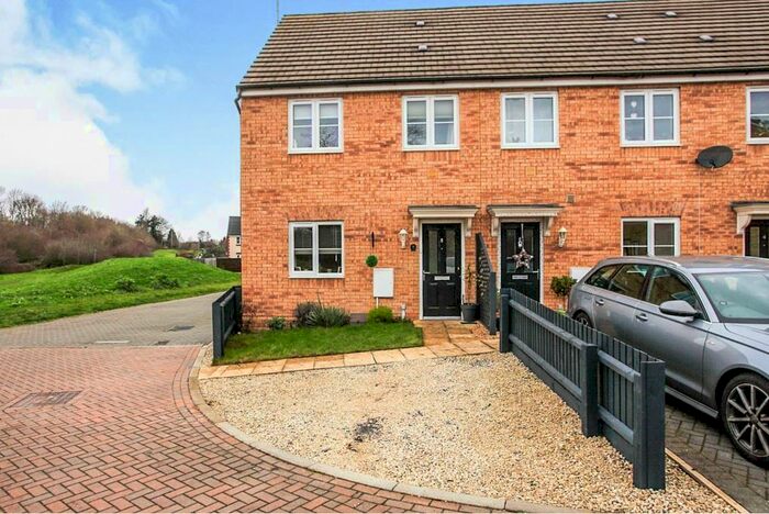 3 Bedroom House To Rent In Flinders Drive, Peterborough, PE7