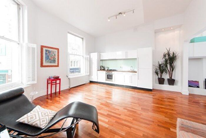 2 Bedroom Flat To Rent In Ladbroke Grove, North Kensington, W10