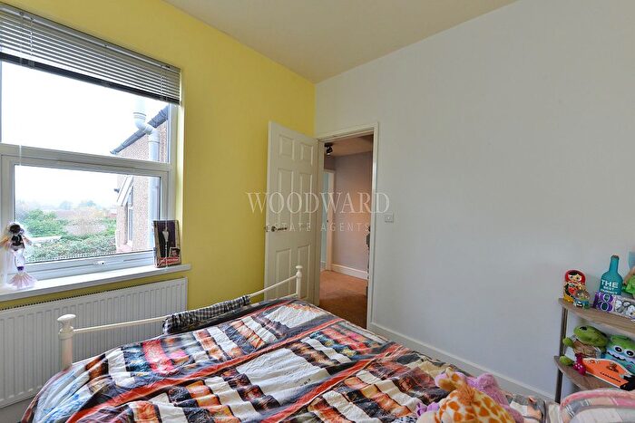 3 Bedroom Terraced House For Sale In Mansfield Road, Alfreton, DE55