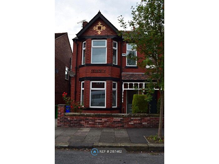 4 Bedroom Semi-Detached House To Rent In Newport Rd, Manchester, M21