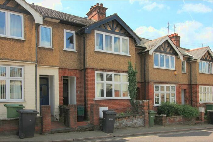 3 Bedroom Semi-Detached House To Rent In Folly Lane, St Albans, AL3