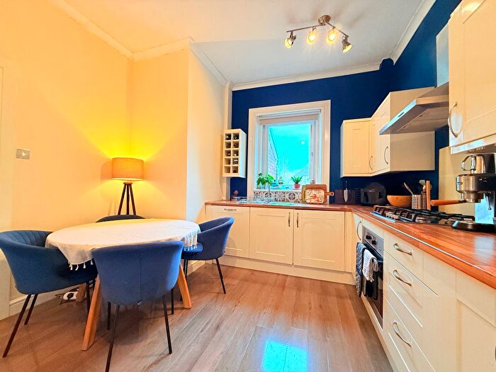 2 Bedroom Flat For Sale In Exeter Street, Coatbridge, ML5