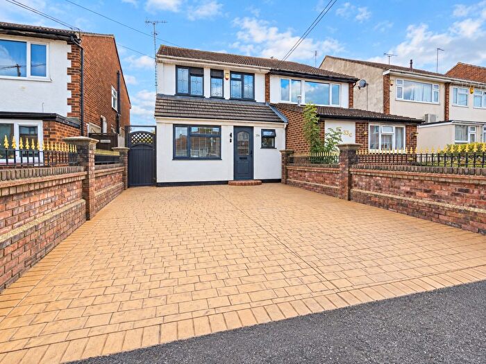 3 Bedroom Semi-Detached House For Sale In York Road, Ashingdon, Essex, SS4