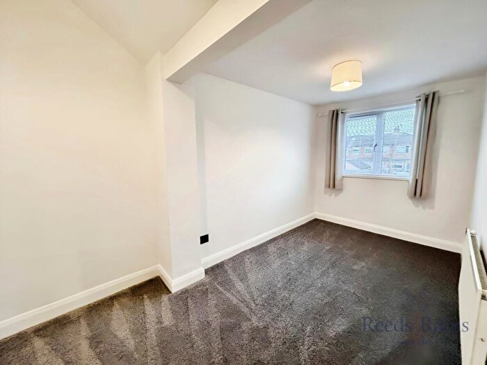 3 Bedroom Terraced House For Sale In Wharfedale Avenue, Hull, East Yorkshire, HU9