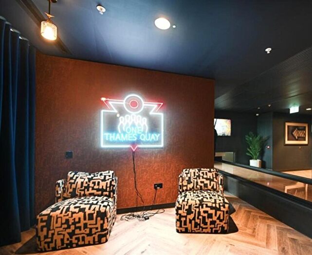 3 Bedroom Flat To Rent In Marsh Wall, London, E14