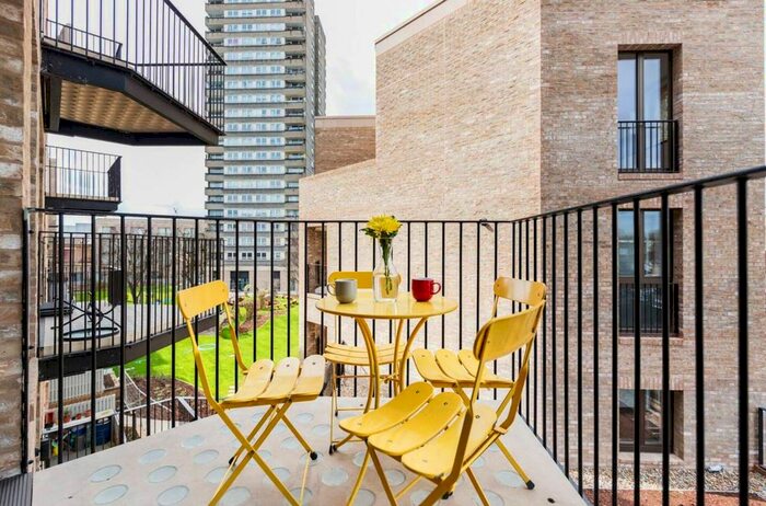 1 Bedroom Flat To Rent In Lockton Street, Holland Park, London, W10