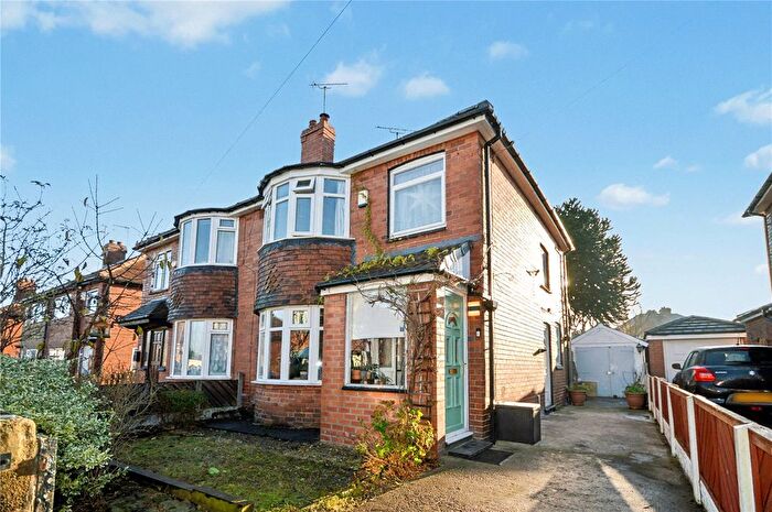 3 Bedroom Semi Detached House For Sale In Orion Crescent, Belle Isle, Leeds, LS10