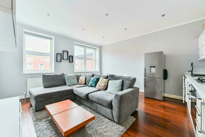 2 Bedroom Flat To Rent In Elmgrove Road, Harrow, HA1