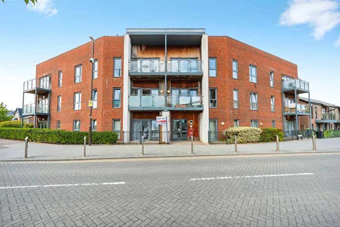 2 Bedroom Flat To Rent In Atlas Way, Oakgrove, Milton Keynes, MK10