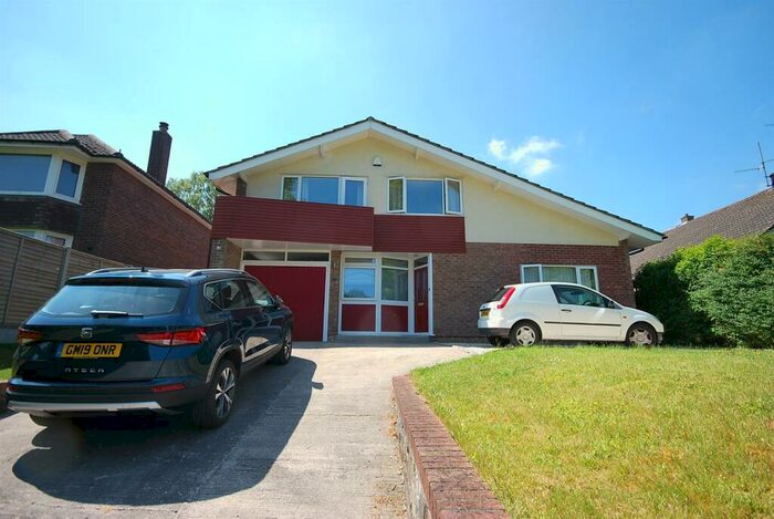 3 Bedroom Detached House To Rent In Parklands, Bristol, BS3