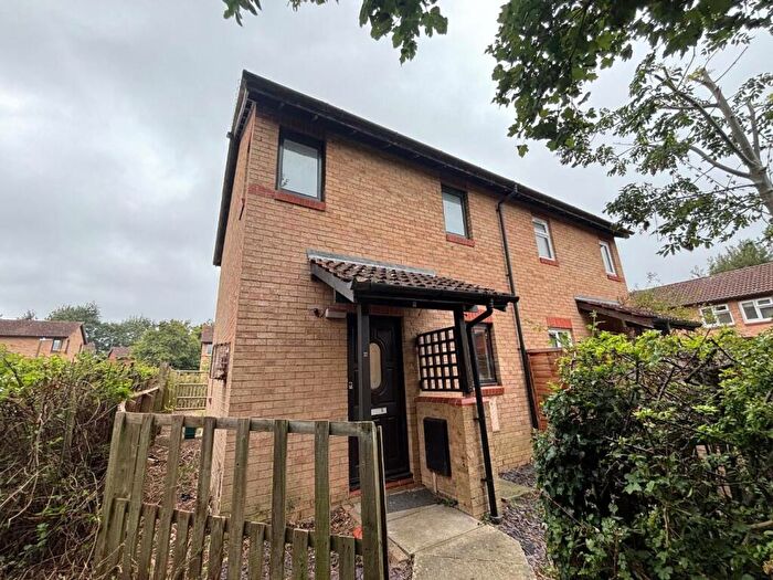 2 Bedroom End Of Terrace House To Rent In Runford Court, Shenley Lodge, Milton Keynes, MK5